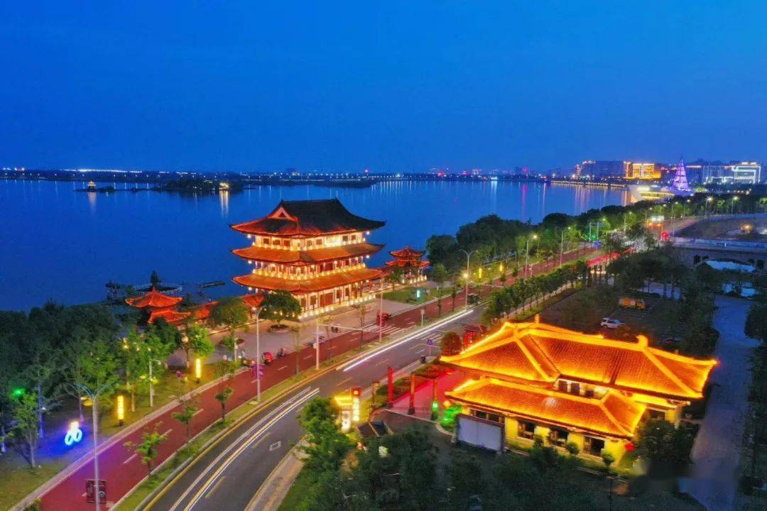 都市常德越夜越美丽祝贺湖南省首届都市文化旅游节在常德启幕