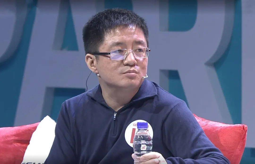 大连最低调的富豪:清华大学毕业,大赚百亿财富后直接退休_王慧文