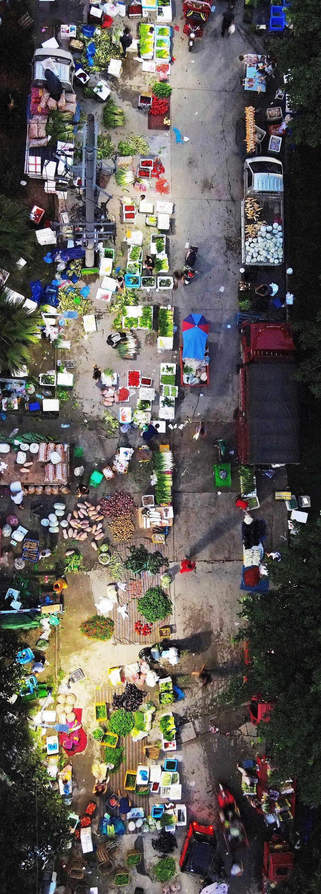 烟火|“发现成都之美·镜头里的公园城市”主题摄影月赛8月获奖作品揭晓，欢迎围观！