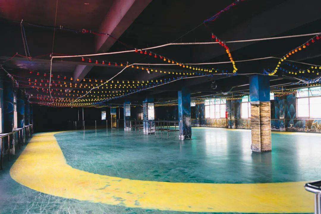 广州仅剩的老式溜冰场,藏着8090后的青春