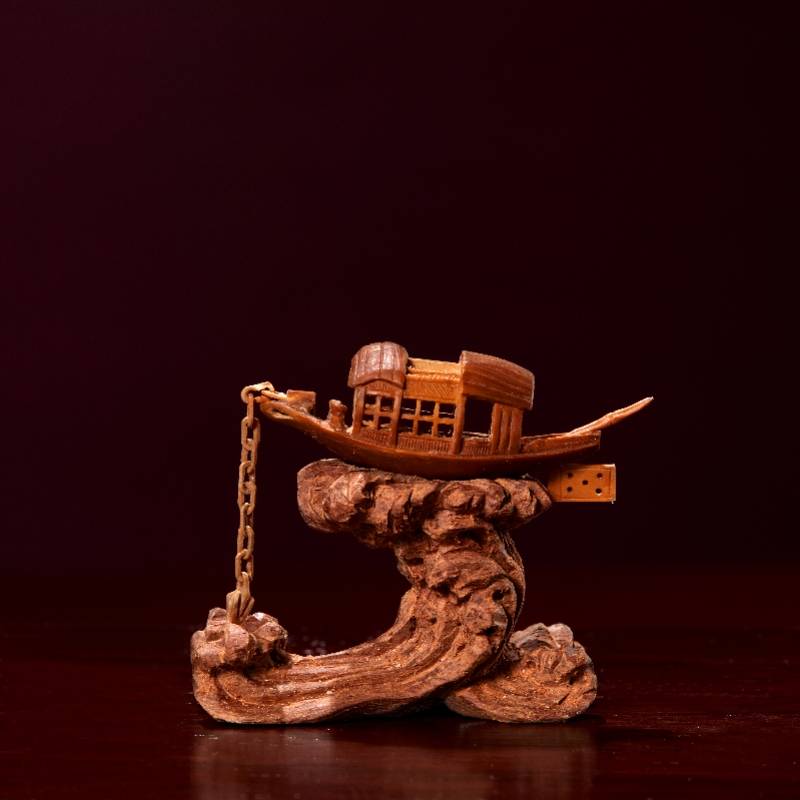 广州10位非遗工艺大师发布红船红棉系列文创套盒