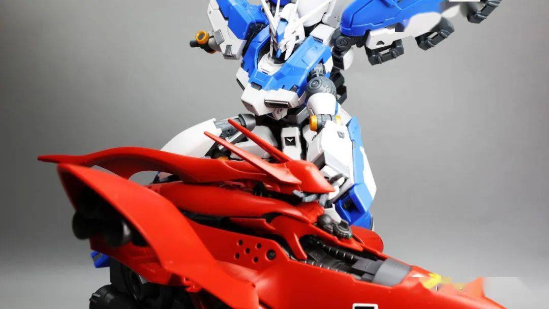 小说版对决万代9月11日一般发售rg海牛高达与hguc夜莺互动