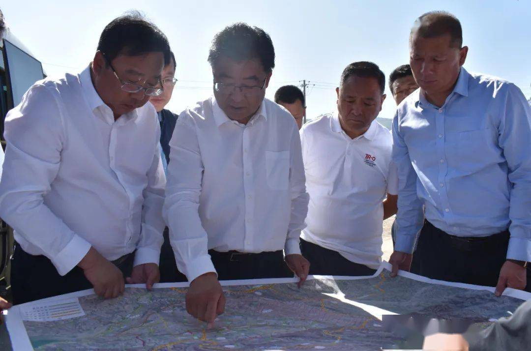 今日州委书记郭鹤立在临夏县和政县调研