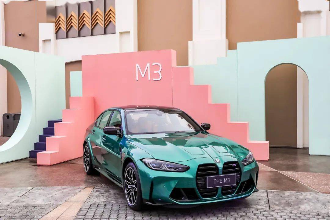 抢先体验昨天近万名宝马粉丝打卡北京环球影城除了哈利波特和威震天最