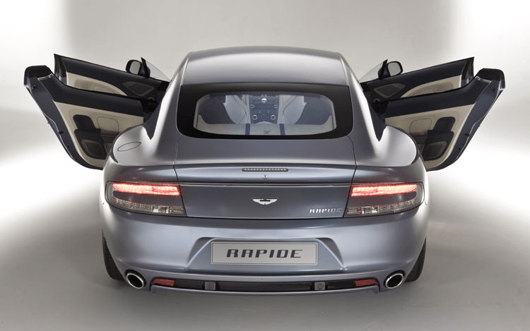 车门全部打开的时候,整台车就像一只展翅的天鹅,故得名天鹅门