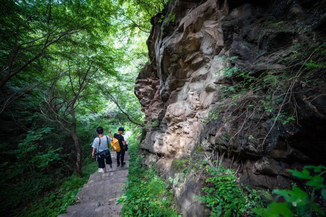 国庆去哪呢五龙山关山墨舞千秋画奔流弹筝万古琴