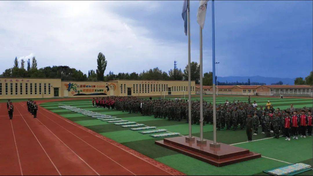 告别迷彩 踏上新征程丨阳原职教中心2021级新生军训结训暨汇报表演