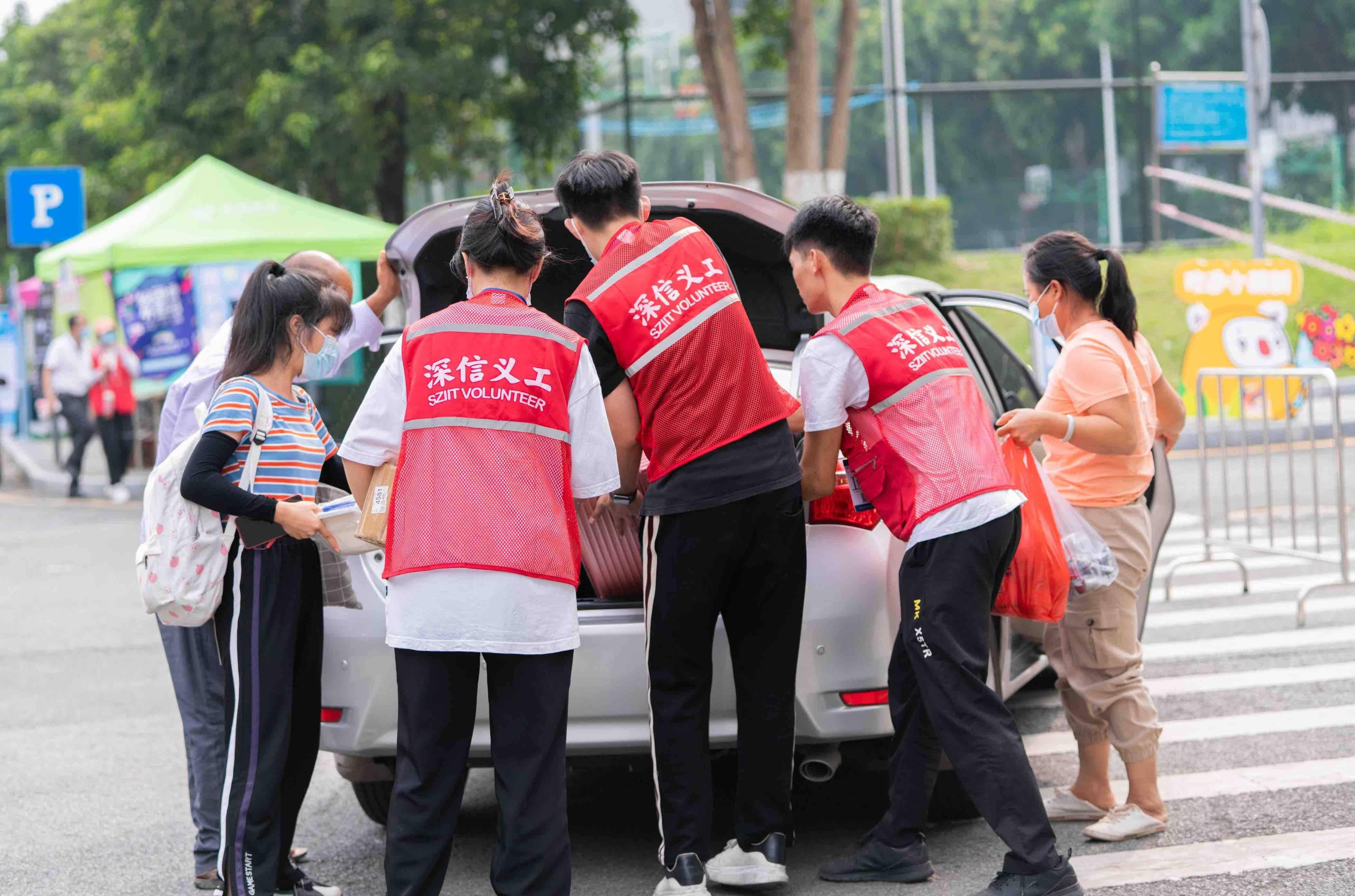 深信院喜迎近五千名本专科新生