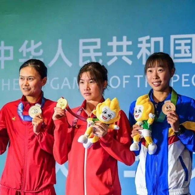 全运会-铁人三项女子个人决赛：河北队选手黄安琪获得冠军_张一