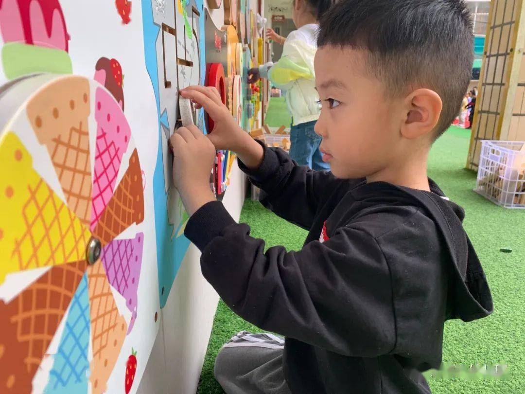 活动|镇安县幼儿园开展小班幼儿开学活动