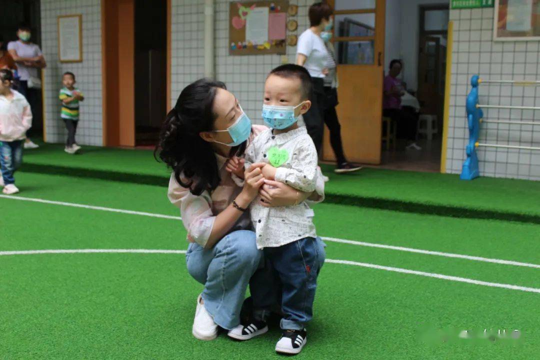 活动|镇安县幼儿园开展小班幼儿开学活动