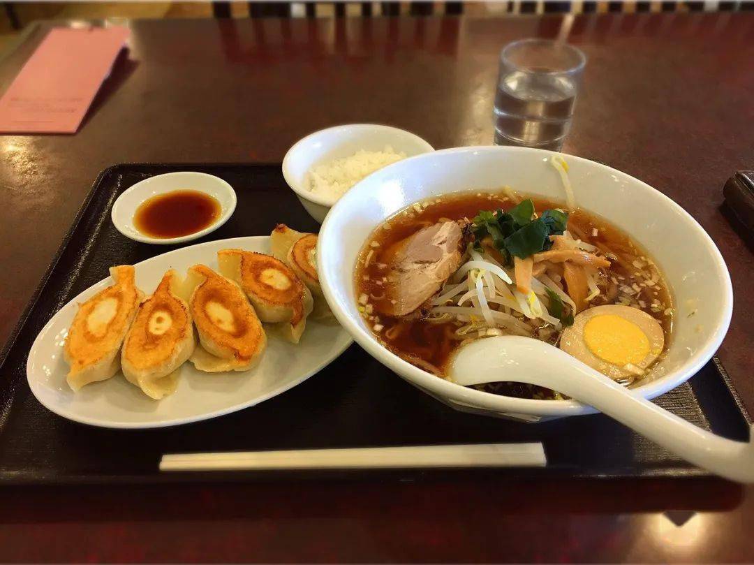 拉面是垃圾食品吃面也要有讲究