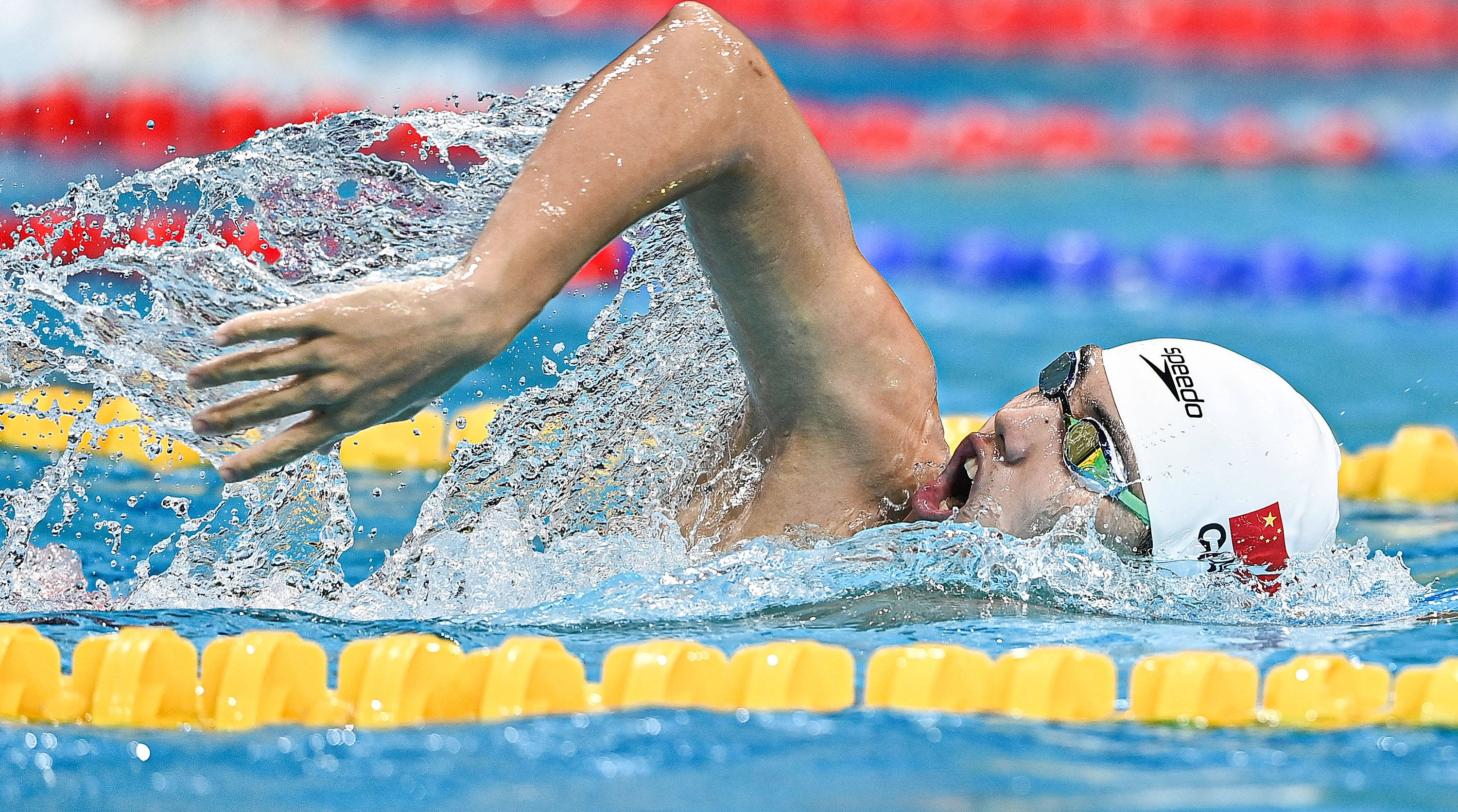 新华社照片,西安,2021年9月20日9月20日,浙江队选手费立纬在比赛中,他