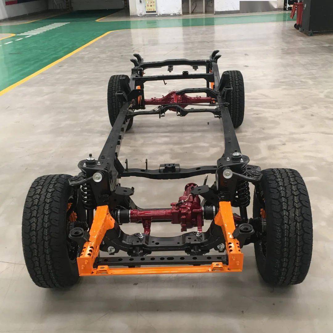 国人真的不用再为车辆行驶安全担忧了黄海皮卡的车架大梁前端优势大