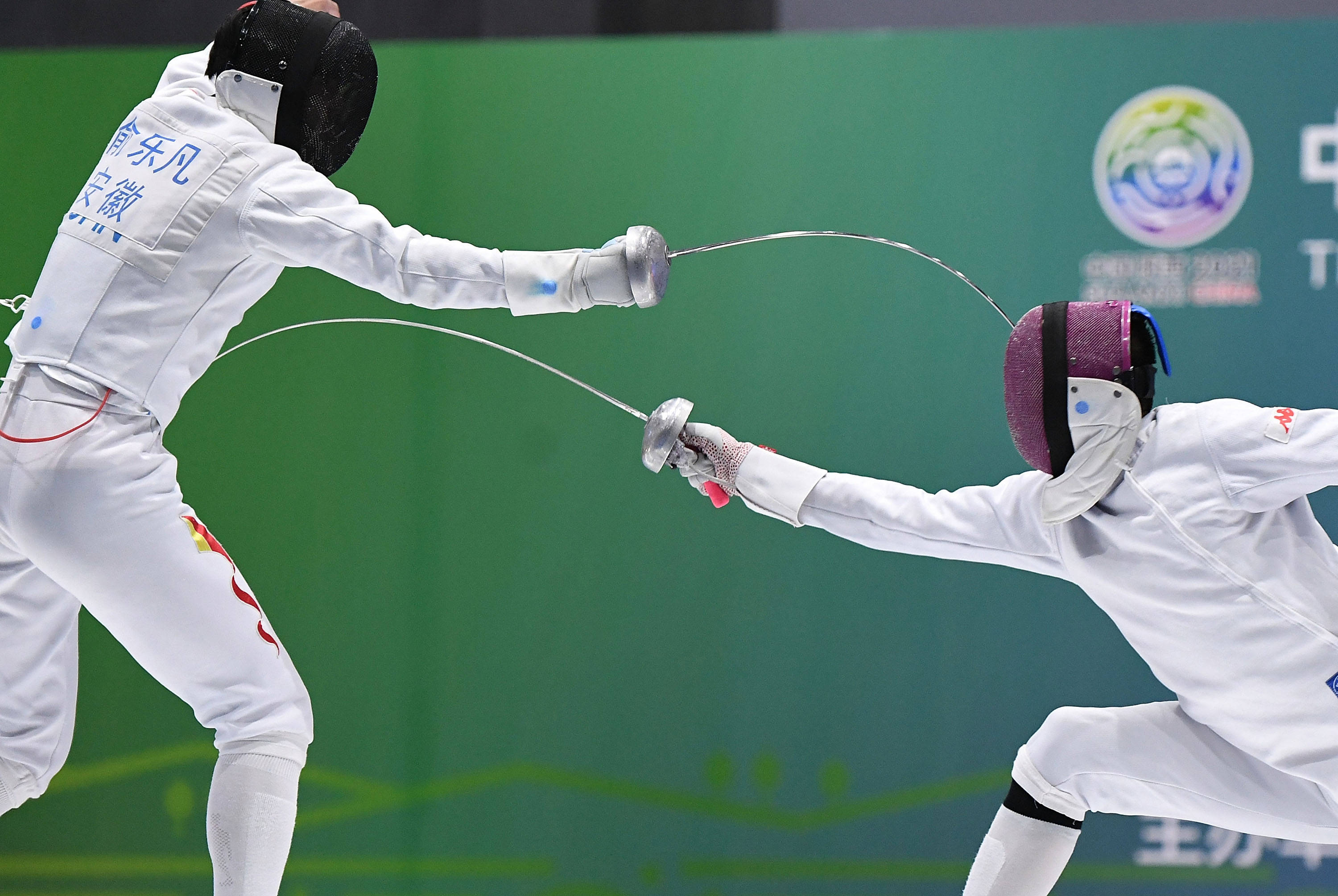 击剑——男子重剑个人赛:兰明豪夺冠