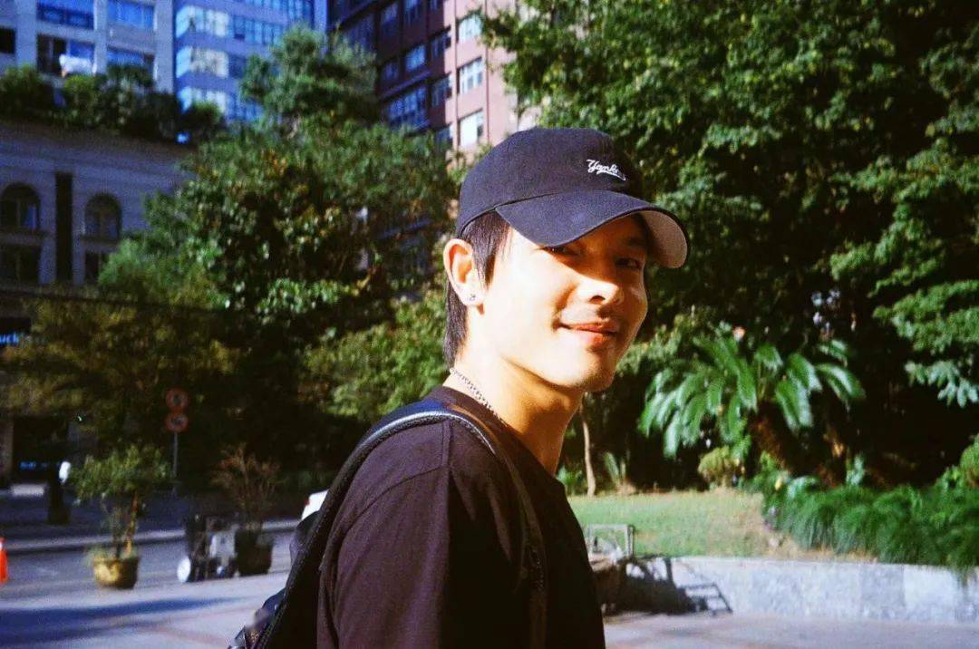 在九江路遇见叶麒圣