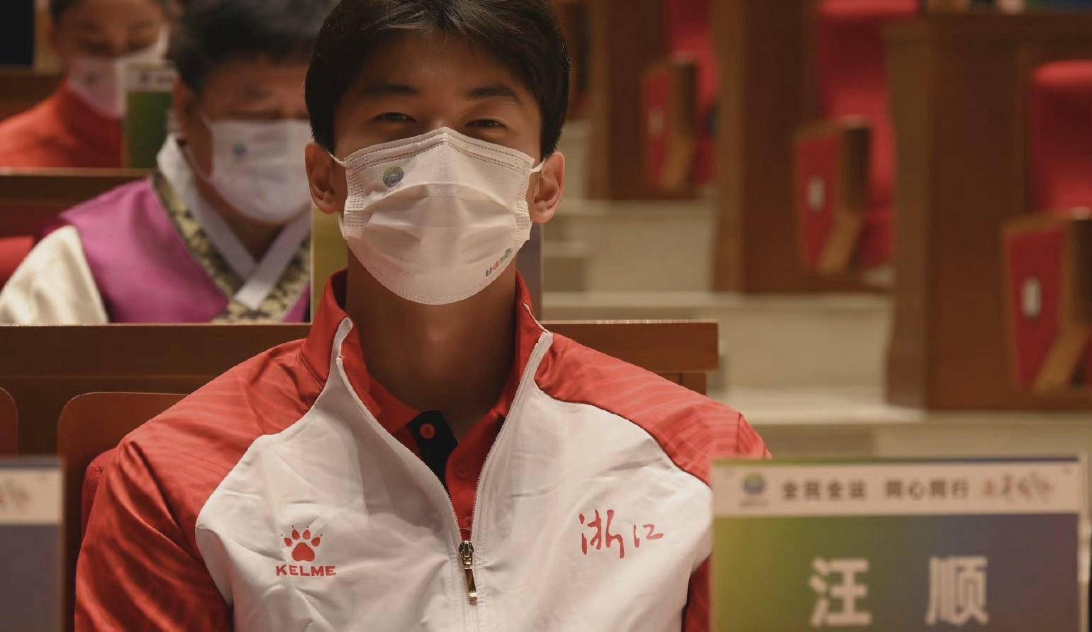 中国游泳一哥打破孙杨纪录,外界为何如此关注他?_汪顺