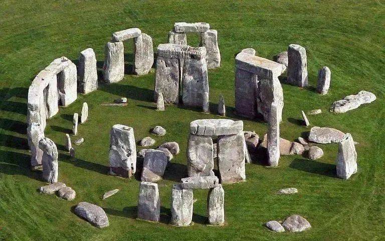 艺术花1个亿把凯旋门包起来，到底作什么“妖”？