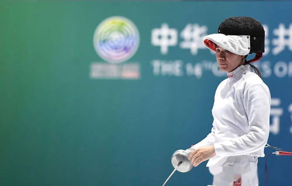 云浮骄傲朱明叶随奥运联合队夺得全运会女子重剑团体金牌