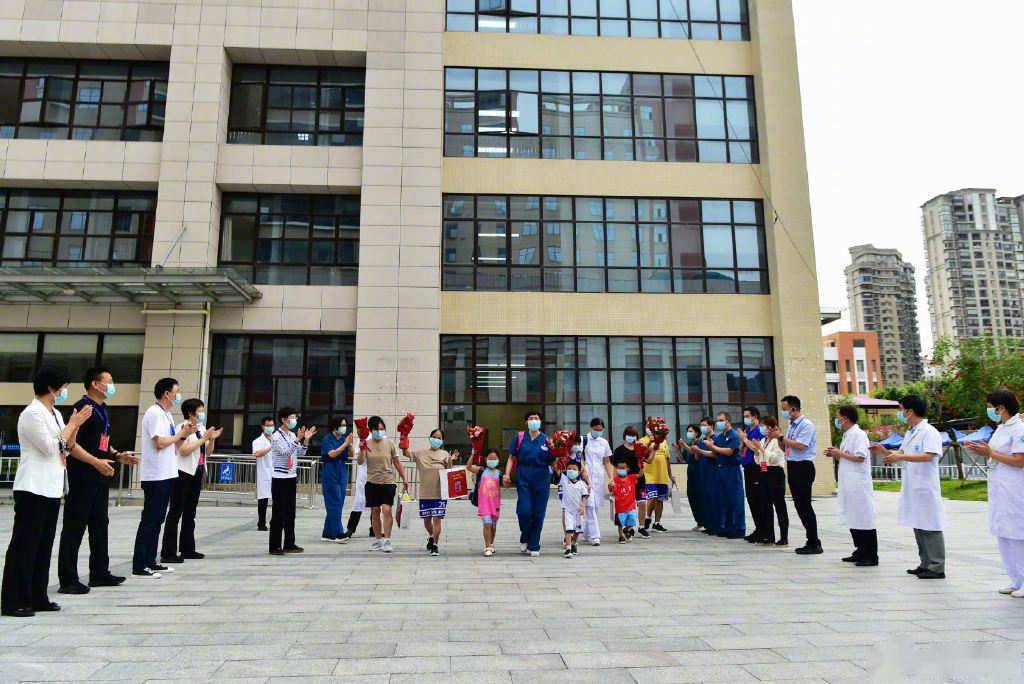 首批|莆田首批8例本土新冠患者治愈出院，含4名儿童