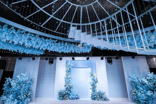 首场情逾山海 爱予瑞吉 青岛瑞吉酒店优雅呈献首场时尚婚礼秀