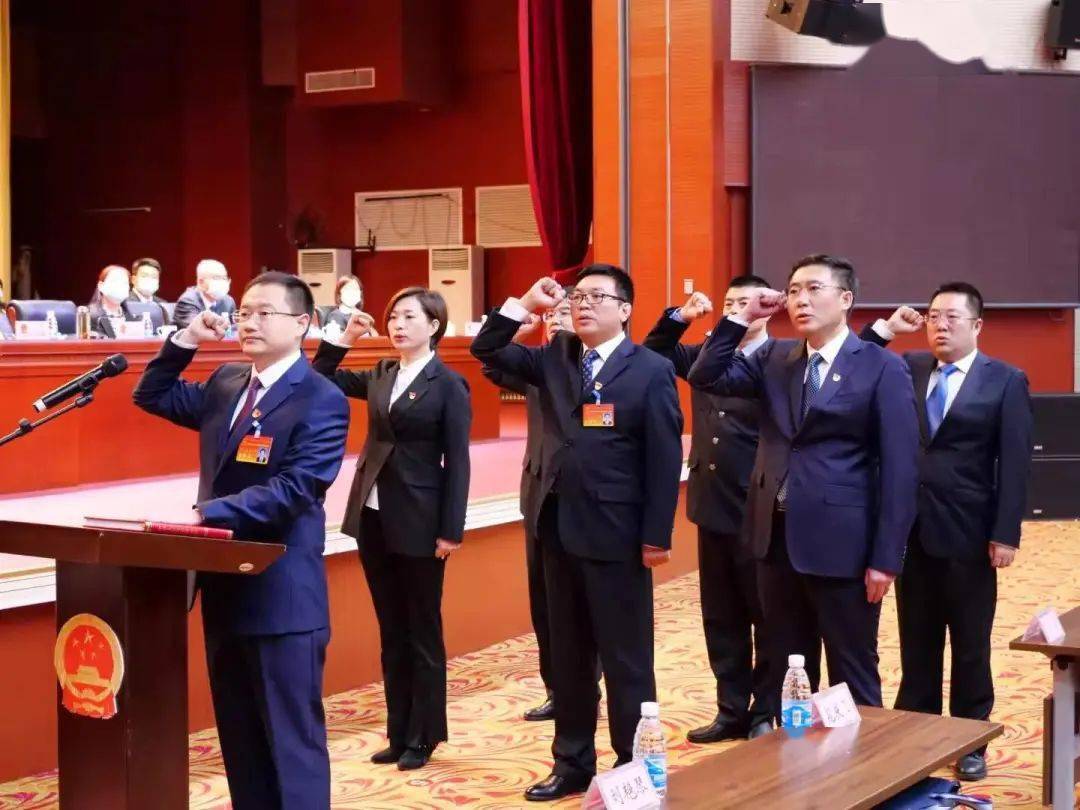 刘洋被选举为开鲁县人民政府县长