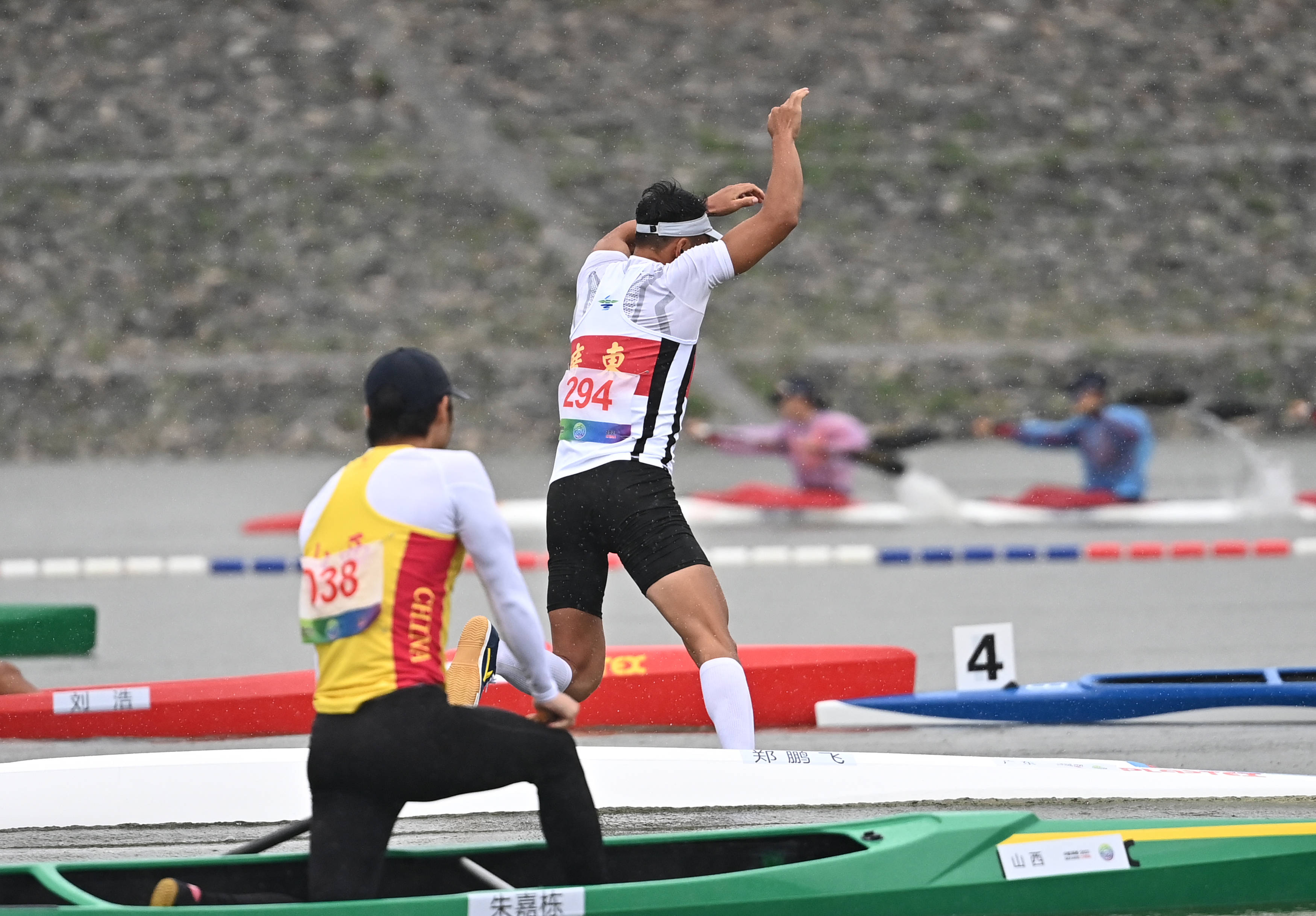 皮划艇静水——男子1000米单人划艇决赛赛况_选手