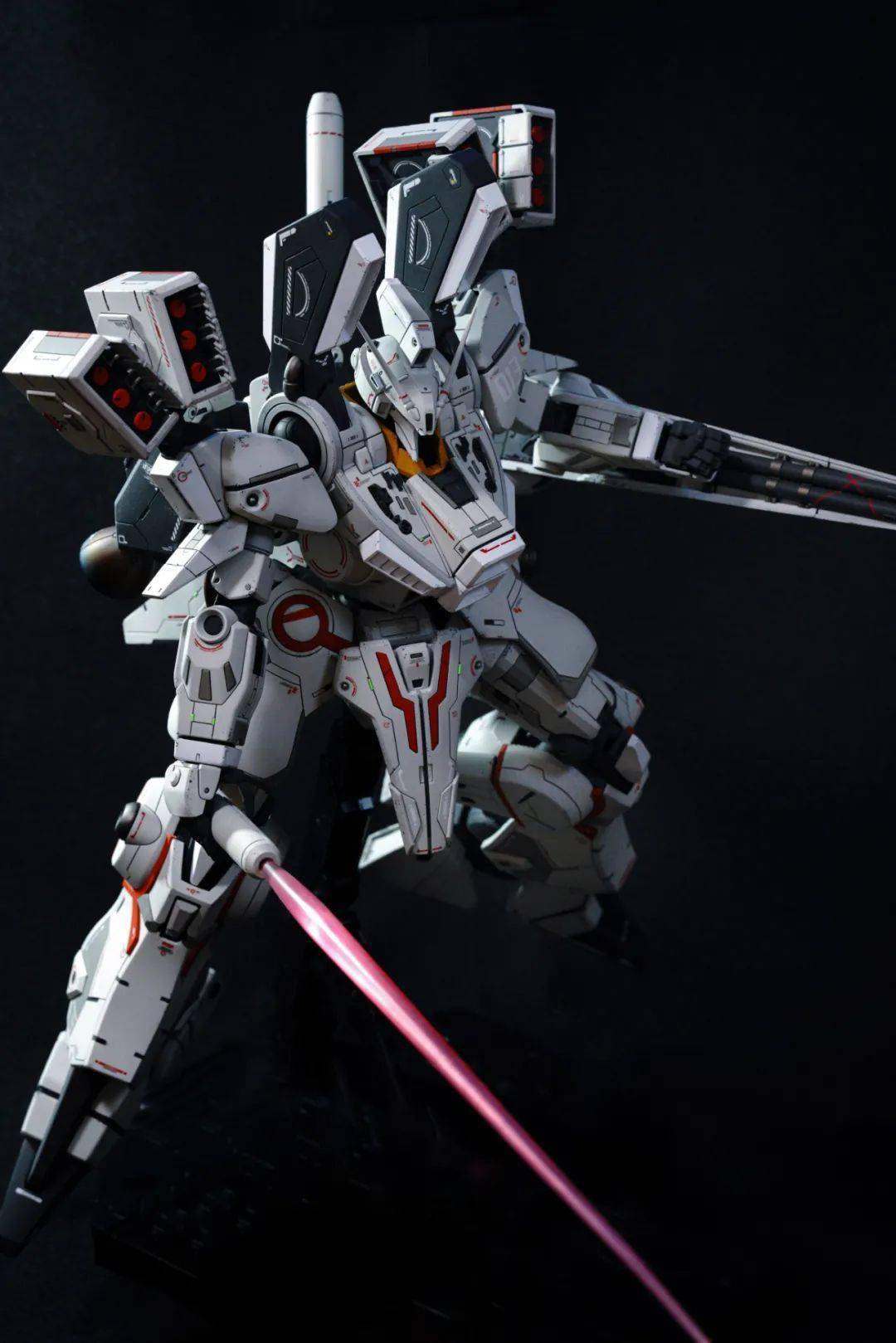 细节改造之后的高达mk5联邦配色