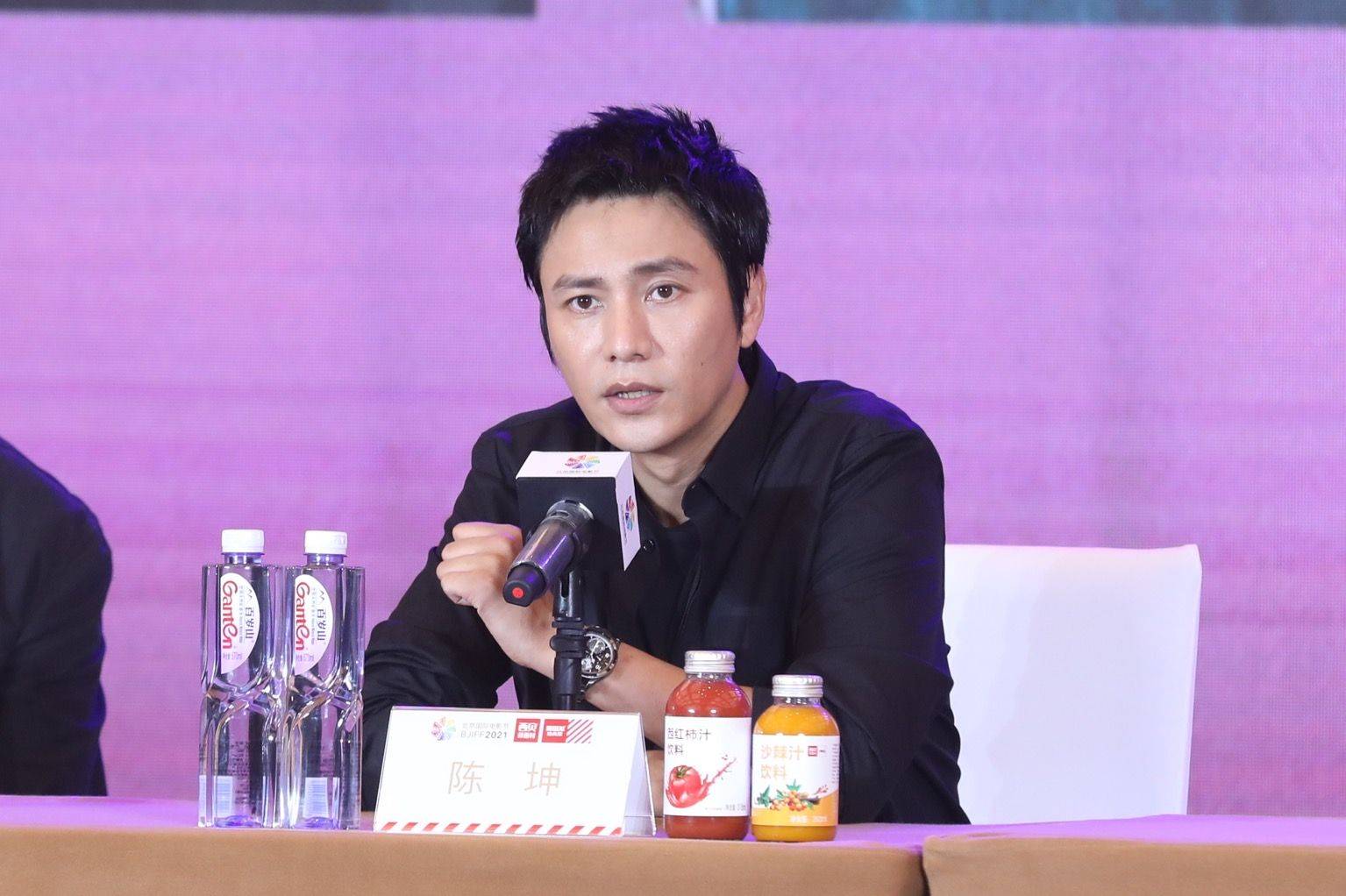 巩俐陈坤等评委谈北影节天坛奖评审角度多元包容公正