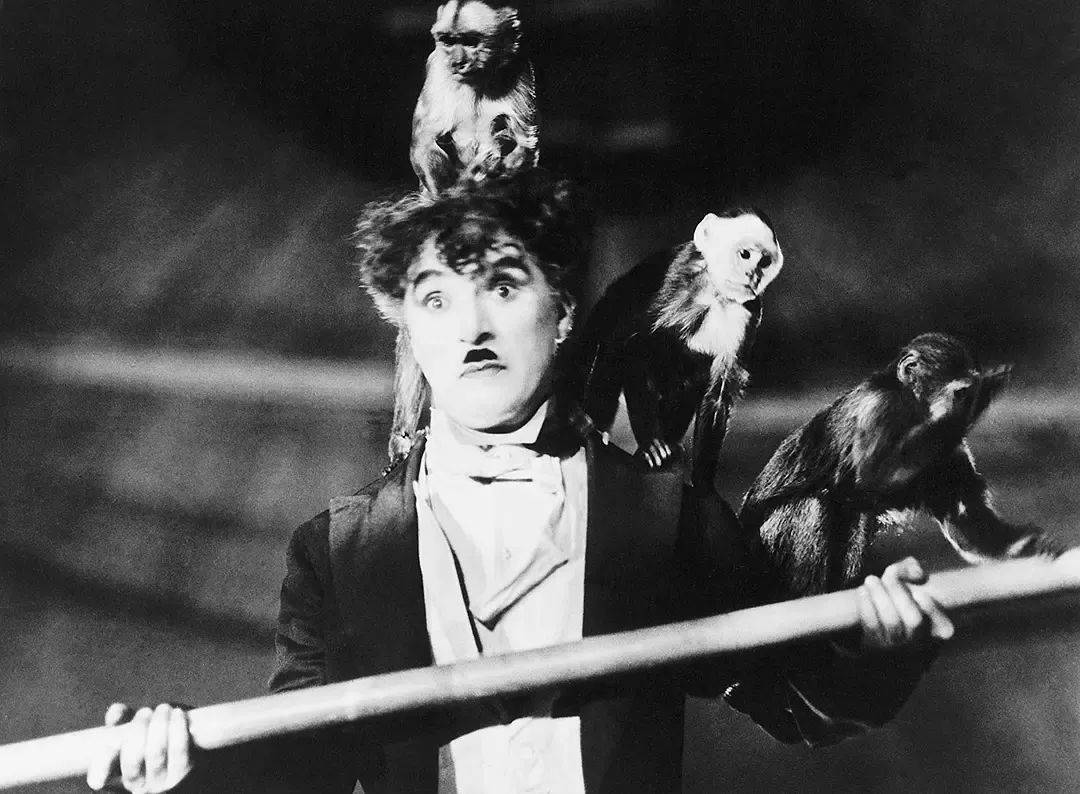 文化|查理·卓别林：表现性身体、喜剧风格与现代性力量