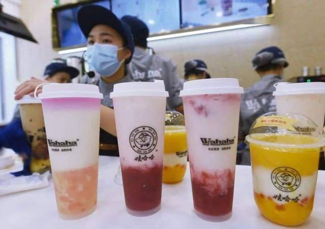 娃哈哈“搞不定”奶茶店 50万元加盟费用买“
