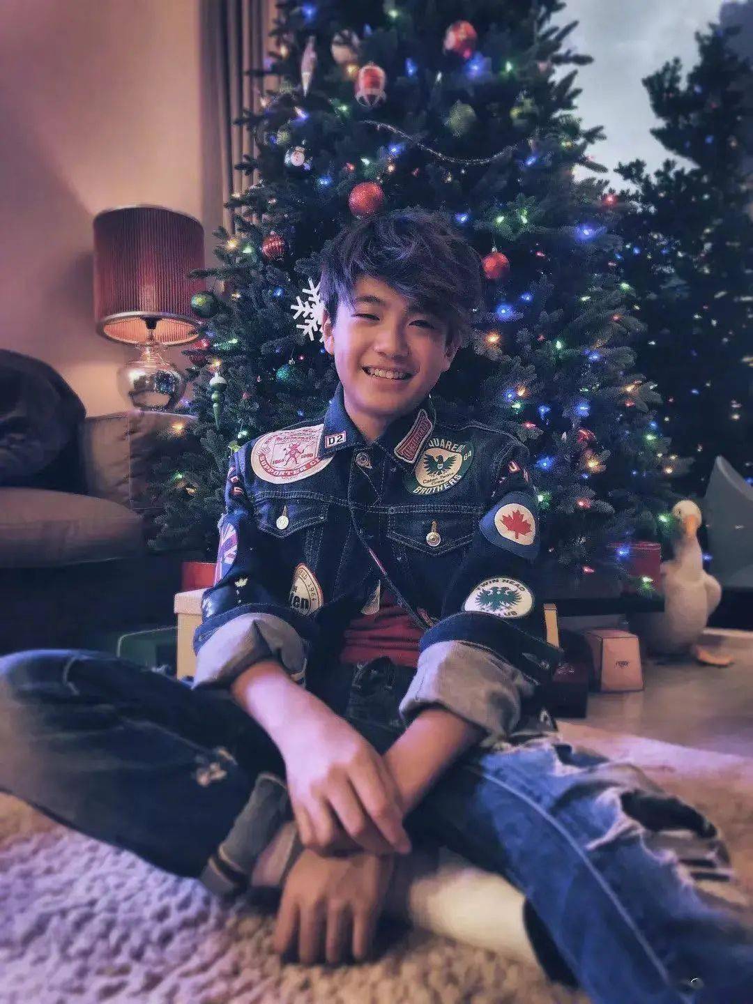 14岁的天天张悦轩↓13岁的森碟田雨橙↓而kimi自从2013年节目播完后