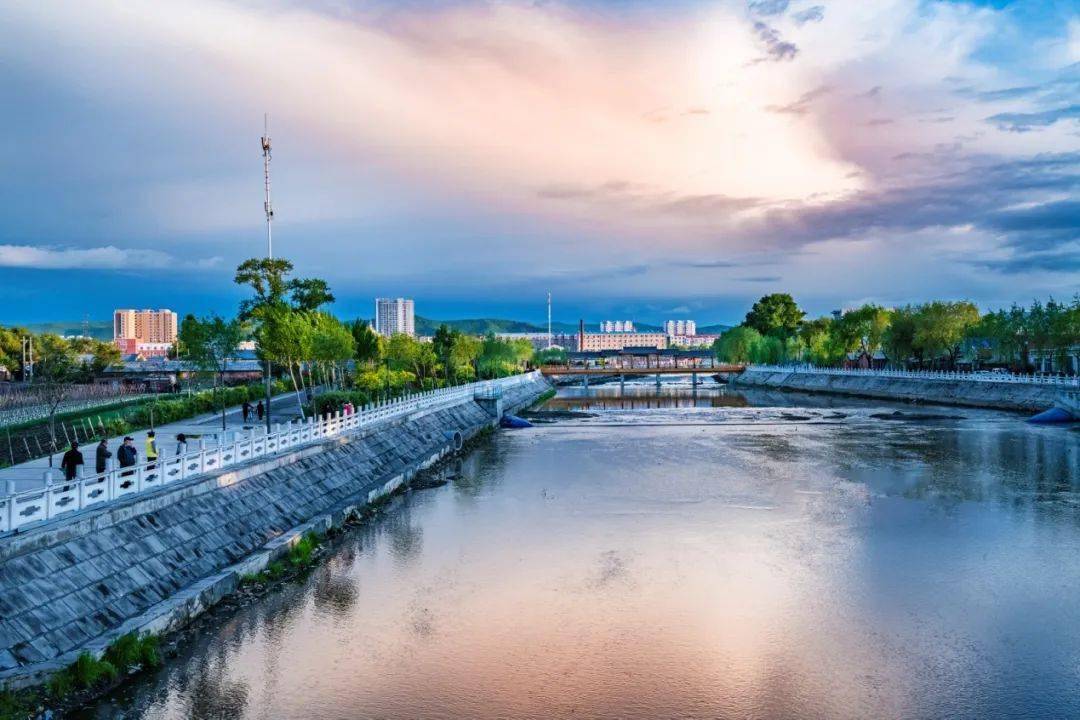 刘友昌,李金昌,李利书,李云库,张学伟,林 雷 王廷义来源:大美勃利