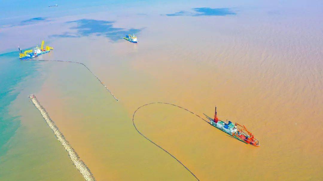 质量月江苏滨海液化天然气项目码头与港池及航道疏浚工程疏浚工程