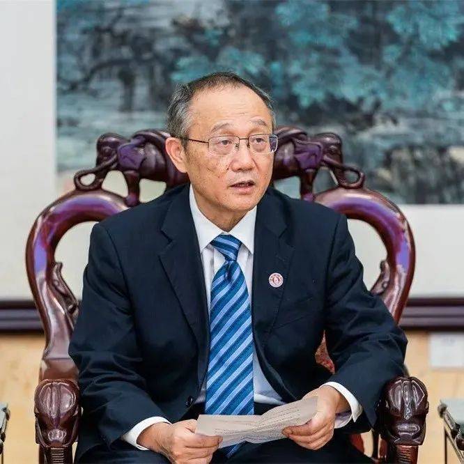 这位教授,捐了1亿元!_刘进