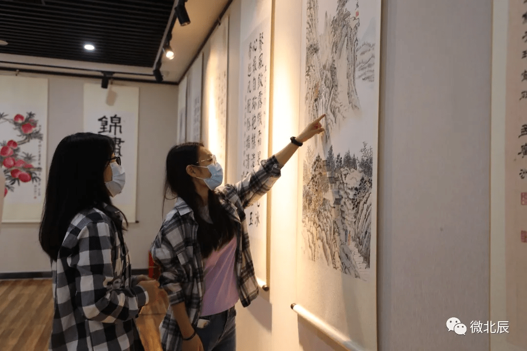 双街镇和集贤里街综合展览,精选出98件精品书画作品,欢迎广大美术爱好