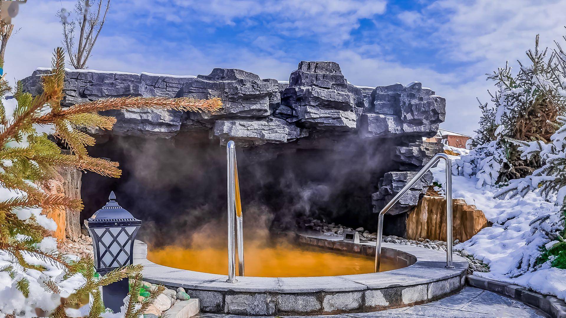 都兰热水温泉景区图片
