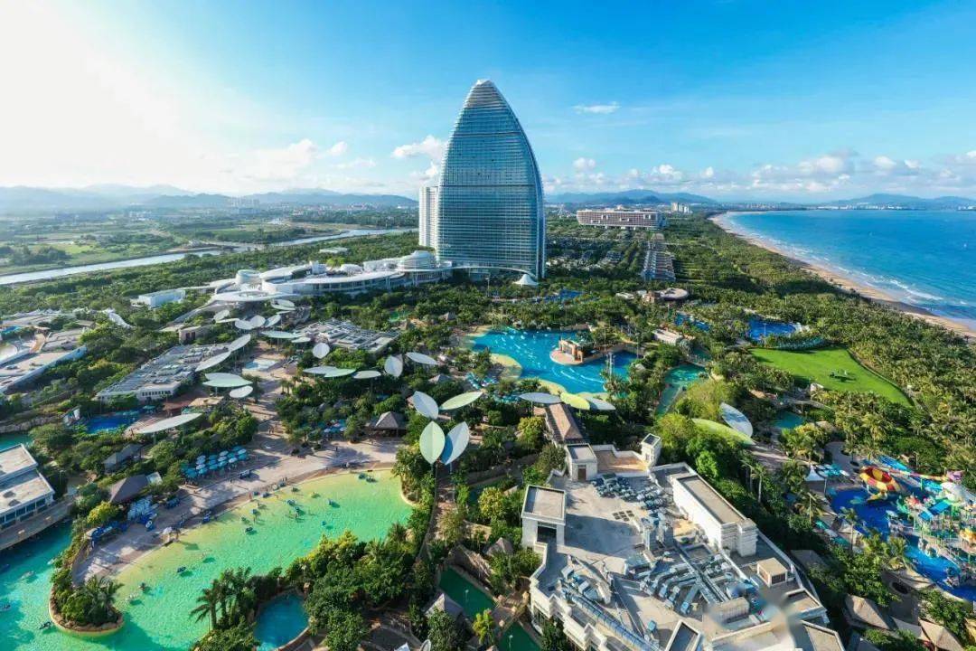 窝酒店 享亲子游三亚度假,绕不开吃喝玩乐购和"躺平",三亚各大湾区