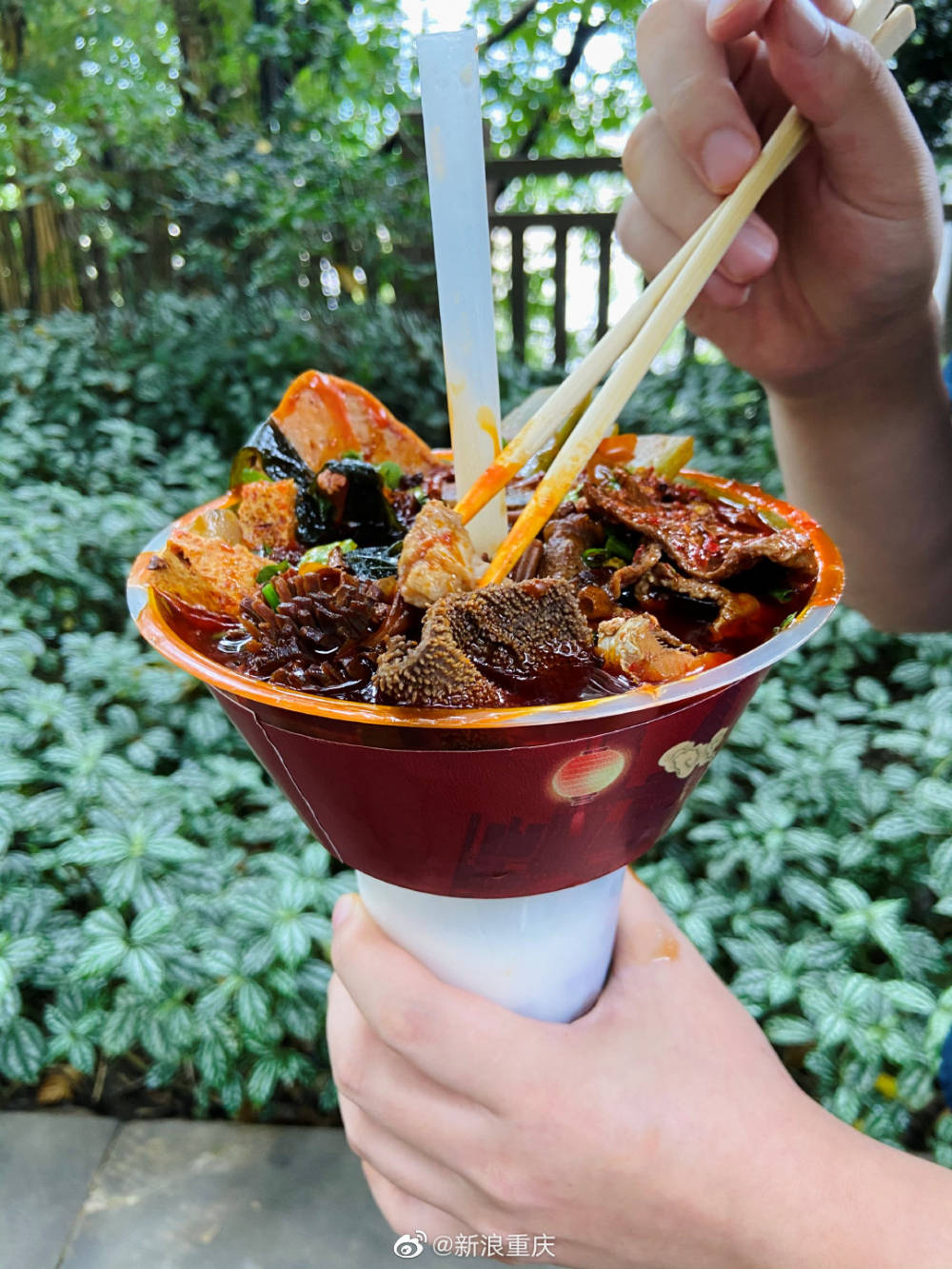 一口毛肚一口奶茶!这样的"火锅奶茶杯"不要太美好