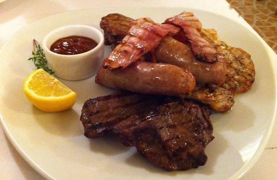 看看俄国人的一日三餐,怪不得叫"战斗民族",晚饭够我吃一天的_俄罗斯