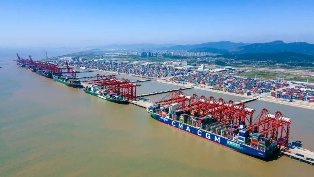 宁波舟山港外贸集装箱干线船平均待泊时间处于正常水平 