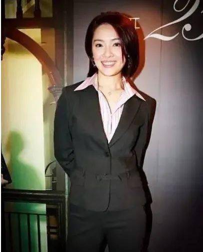 九届港姐集体现身:那些退圈的美人,如今怎样了?_李绮红