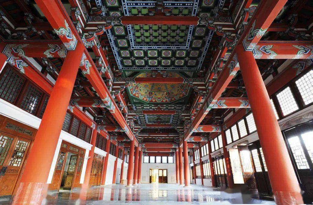 中国建筑撷思|特立独行的传统建筑_南京博物院