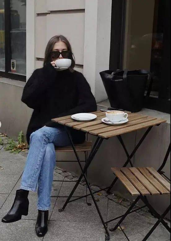 毛衣 秋冬最强穿搭指南就在这了！一件毛衣可以拯救你的衣橱