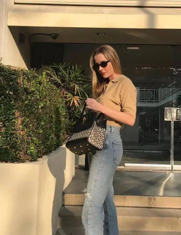 毛衣 秋冬最强穿搭指南就在这了！一件毛衣可以拯救你的衣橱