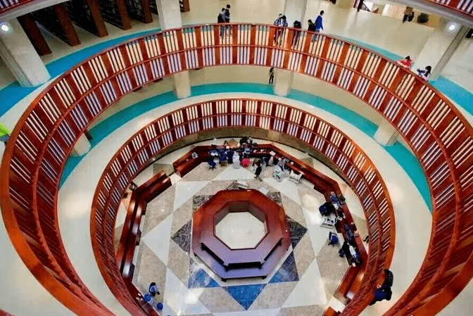 国内那些美炸天的大学图书馆,泡一整天都不够!