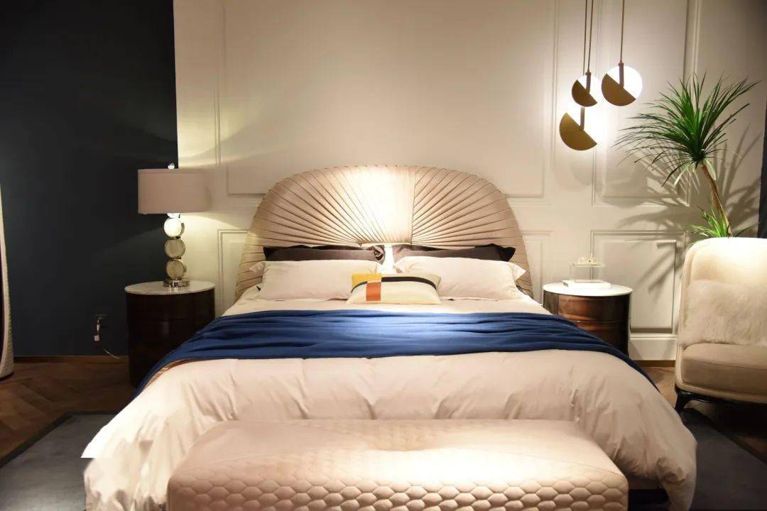 安德马丁amh演绎艺术定义轻奢