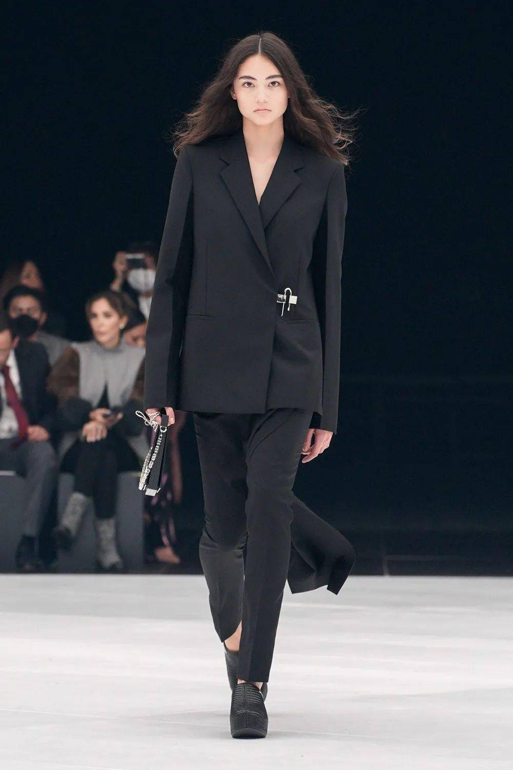 成衣 【秀场】Givenchy 2022 春季成衣时装秀
