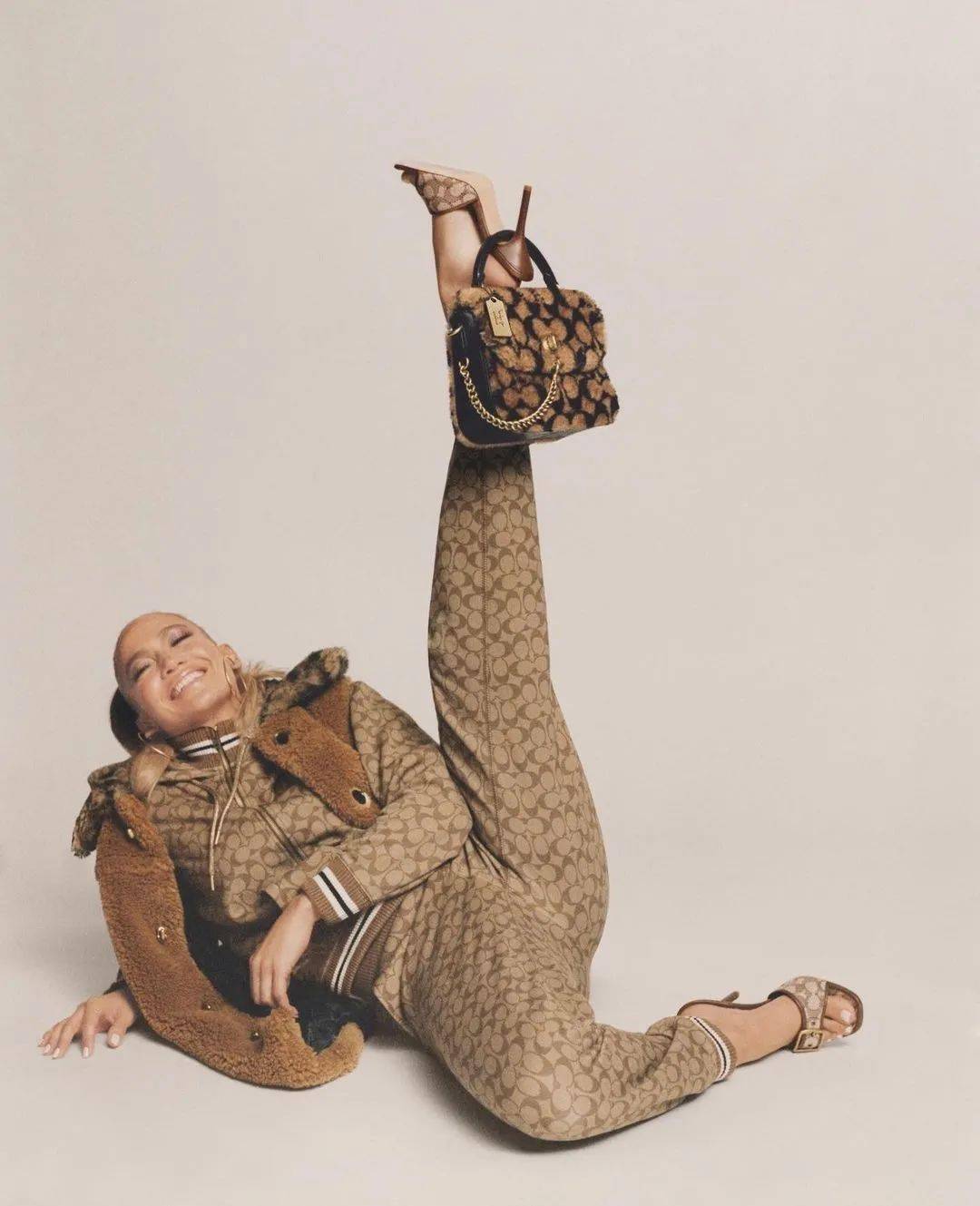 致敬地才演唱会?