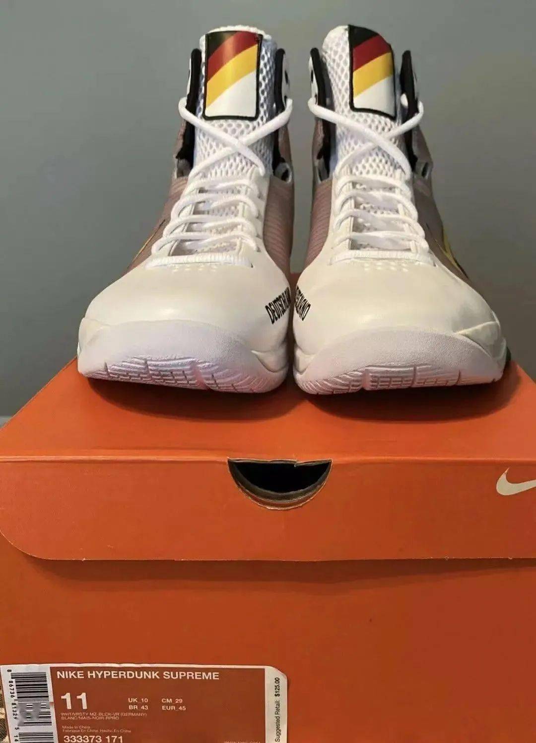 诺维茨基同款的hyperdunk 08
